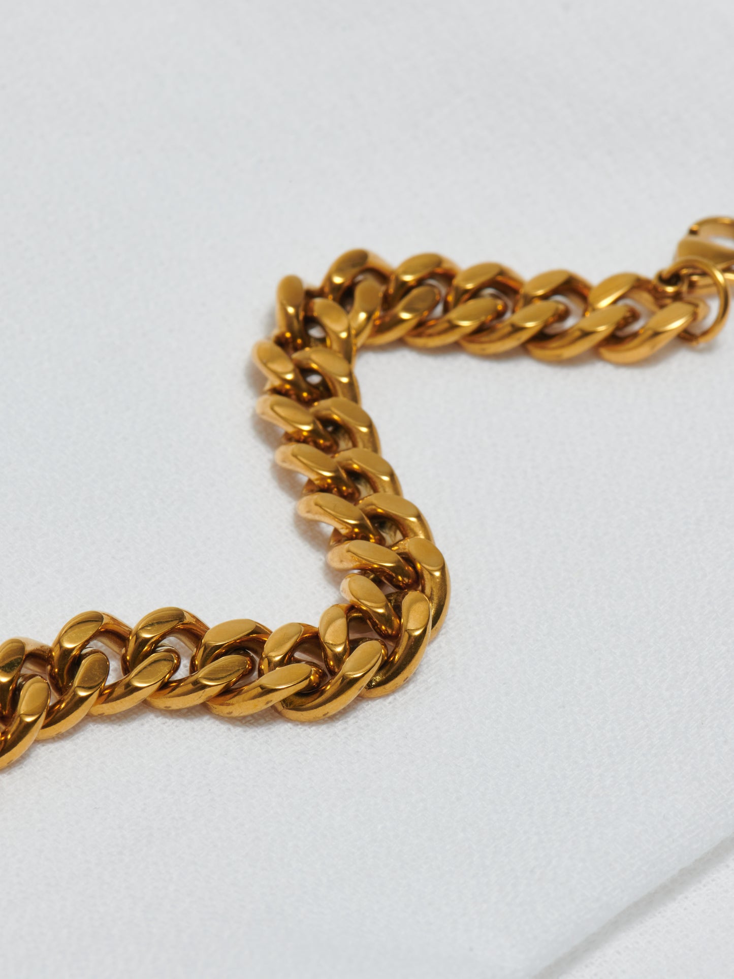 Gold Curb Chain Bracelet