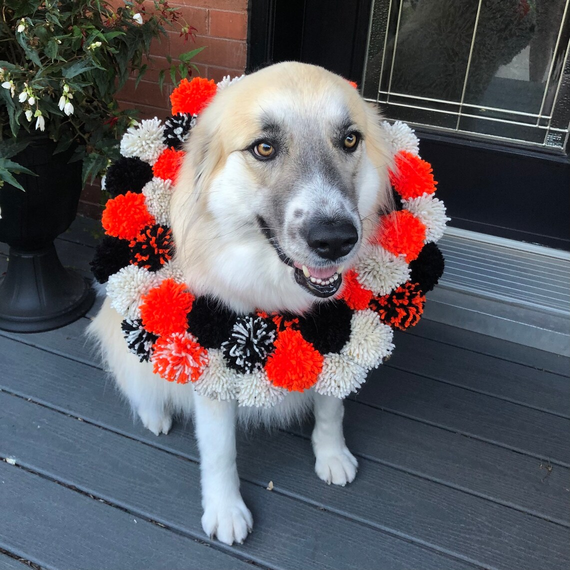 Halloween Pompom Wreath