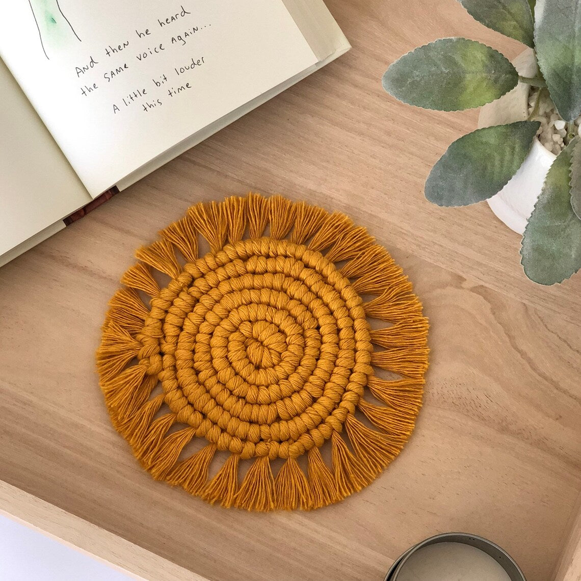 Macramé Drink Coaster in Orchid