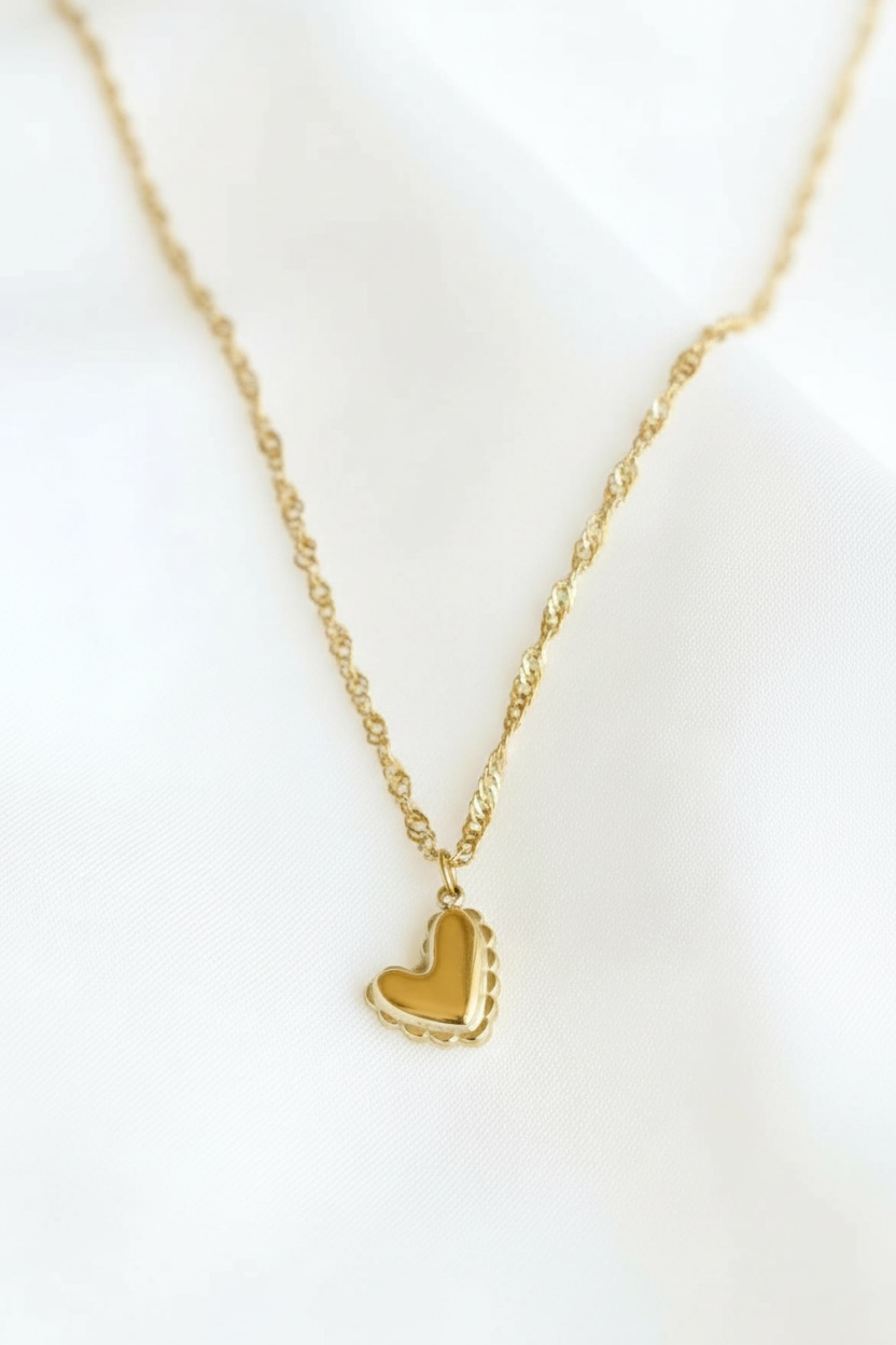 Gold Lace Heart Necklace