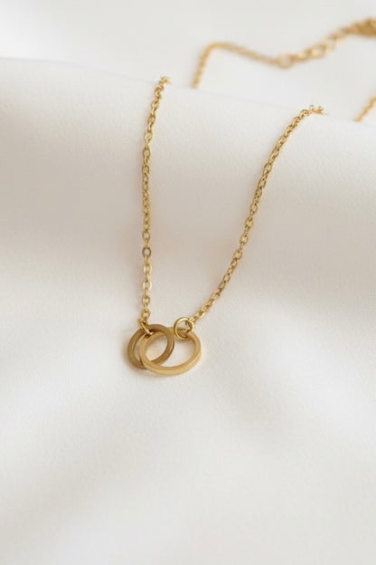 Gold Interlocking Rings Necklace