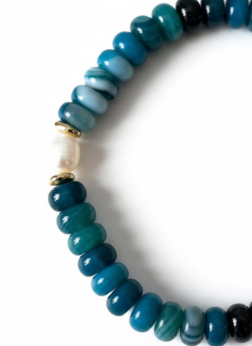 Blue and White Agate with Natural Pearl Stretch Bracelet