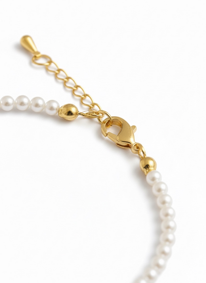 Dainty Swarovski Pearl Bracelet