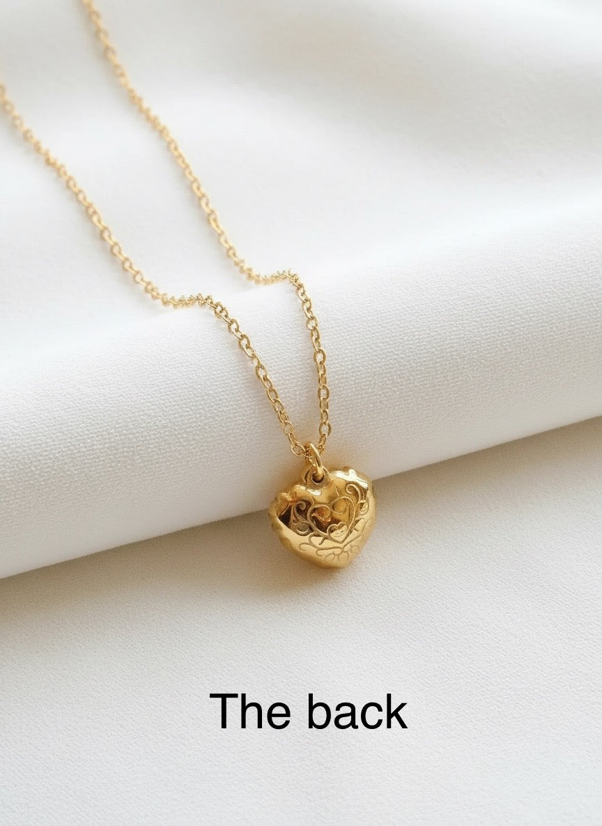 Waterproof Gold Vintage Heart Necklace