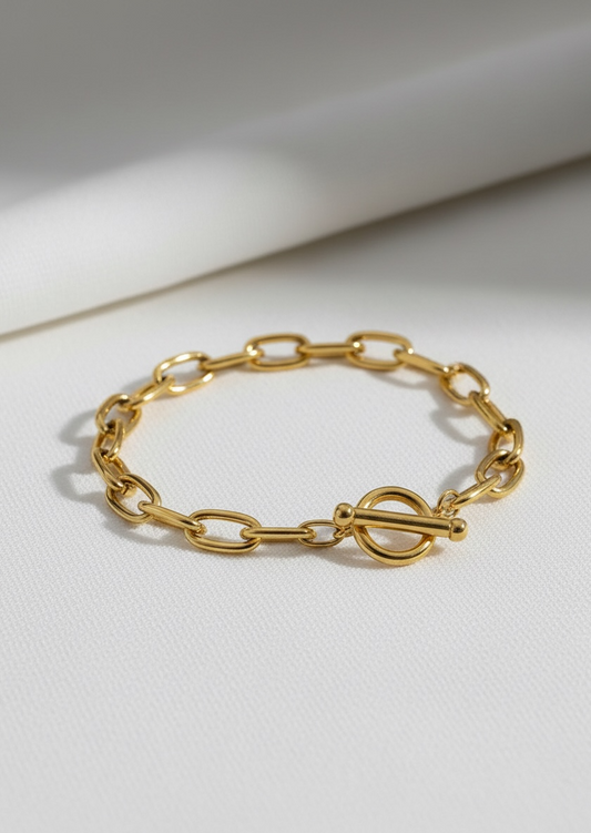 Gold Chain Link Toggle Clasp Bracelet