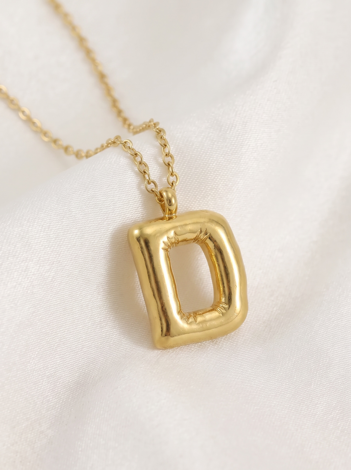 Waterproof Bubble Letter D Necklace in Gold