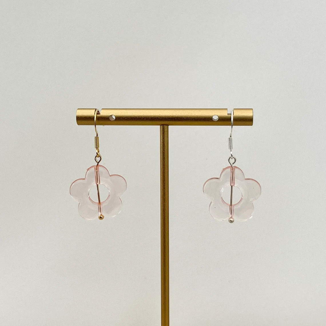 Pink Blush Daisy Earrings