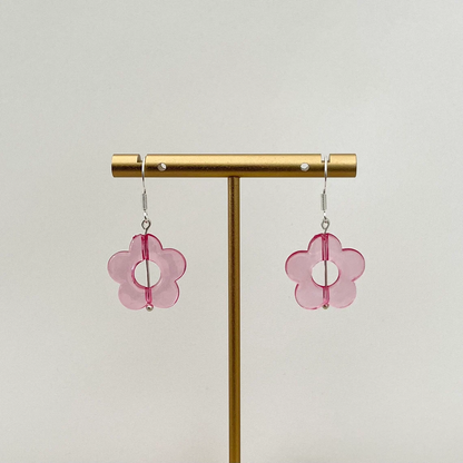 Daisy Earrings in Green Matcha